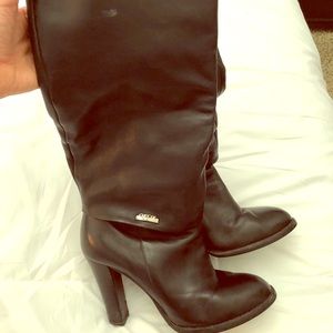 Geox Leather boots. Black